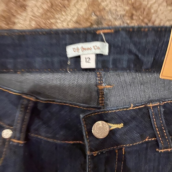 Jeans - Picture 4 of 6